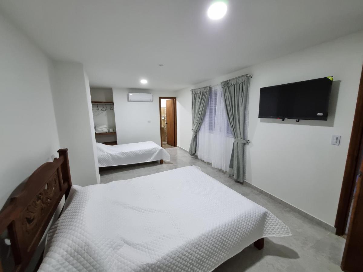 Hotel Antonella Plaza Pinchote Exterior photo